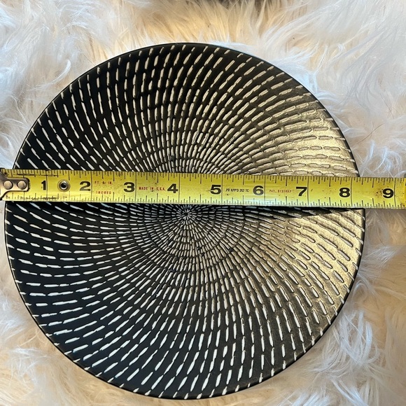 Tabletops Lifestyles Celestial Coal Plate Black & Ivory  8.5" RARE ROUND x2 - Picture 3 of 3